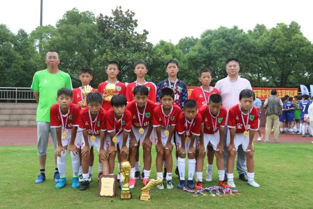 姆巴佩与阿扎尔参加卡丁车赛 姆总第三阿扎尔第二