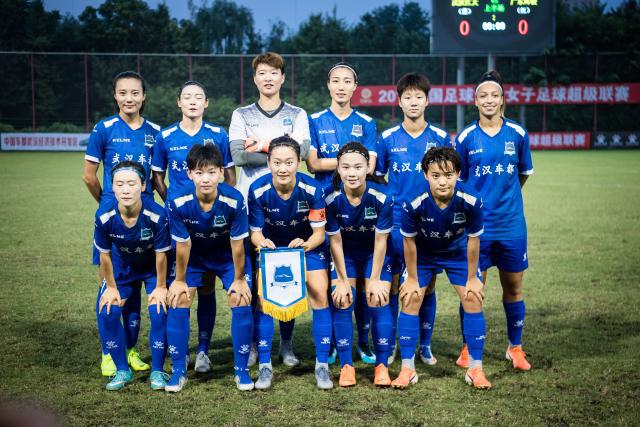 范布隆克霍斯特被贝西克塔斯解雇，上任仅半年